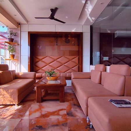 Spring Sky Haridwar By Shrigo Hotels Εξωτερικό φωτογραφία