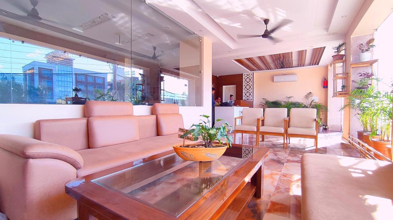 Spring Sky Haridwar By Shrigo Hotels Εξωτερικό φωτογραφία